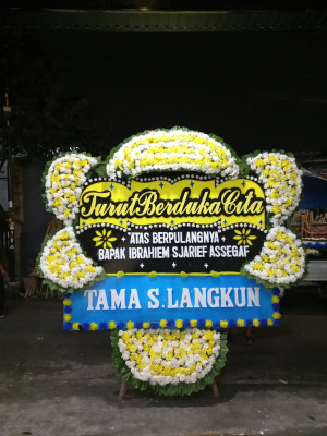 Papan Bunga Duka di Pabatu
